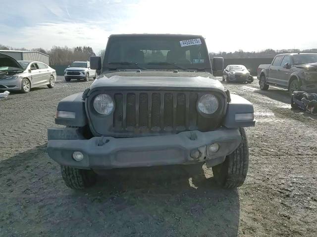 2019 Jeep Wrangler - Image 11