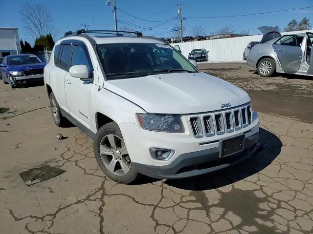 2016 Jeep Compass - Image 12