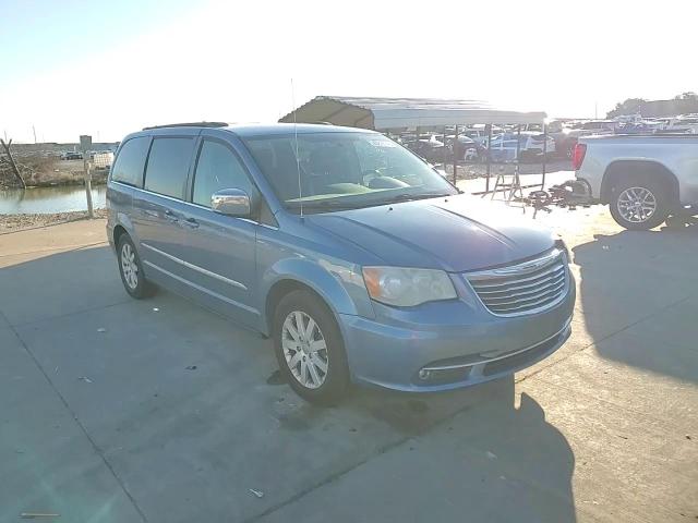 2012 Chrysler Town & Country - Image 14