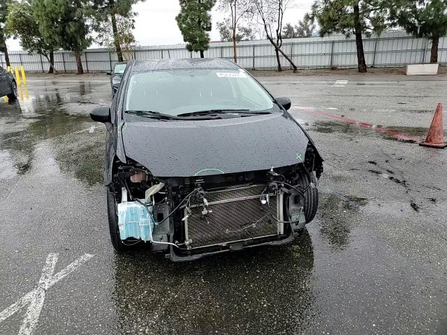 2011 Toyota Prius - Image 11