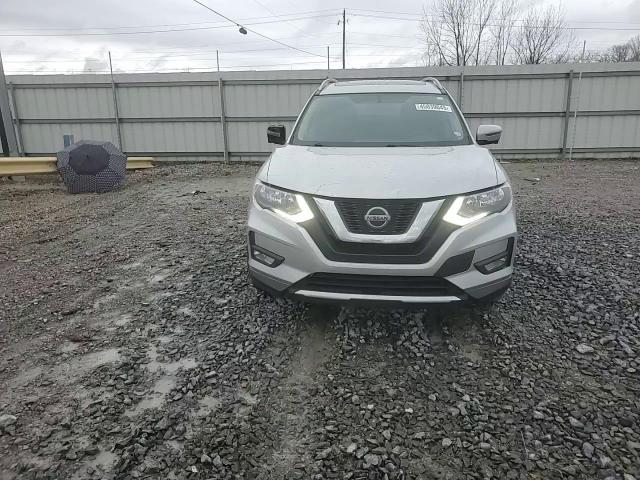 2018 Nissan Rogue - Image 11