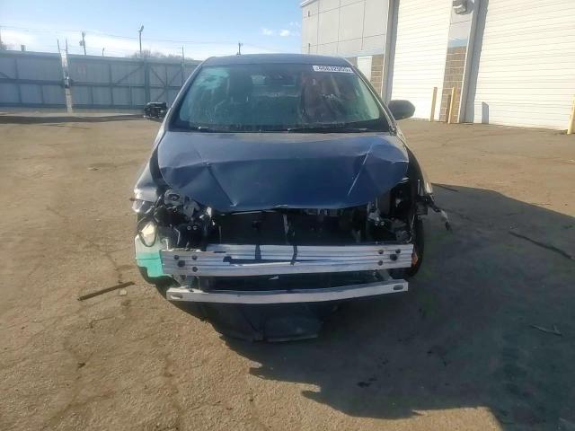 2019 Toyota Prius - Image 13