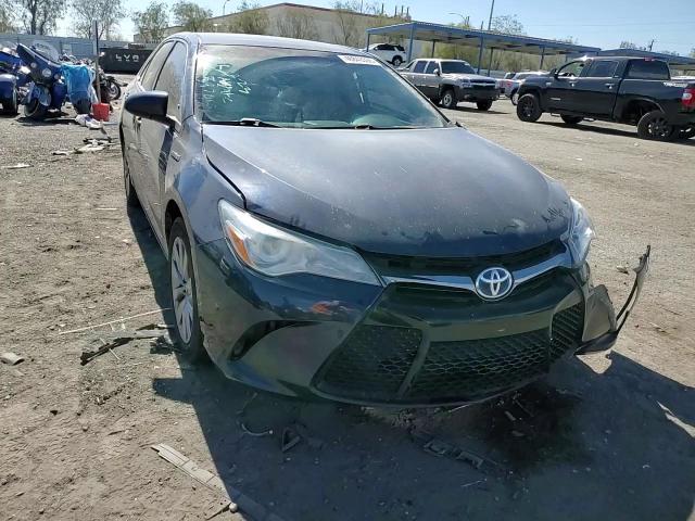 2017 Toyota Camry - Image 10