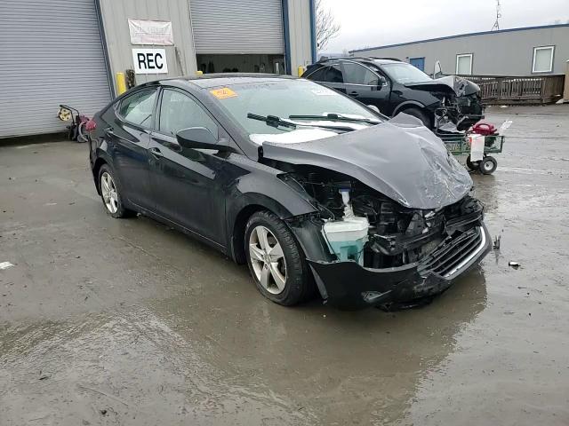 2013 Hyundai Elantra - Image 11