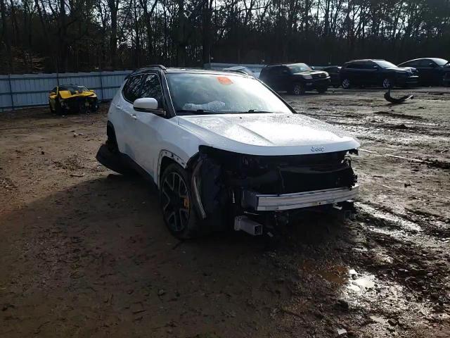 2017 Jeep Compass - Image 11