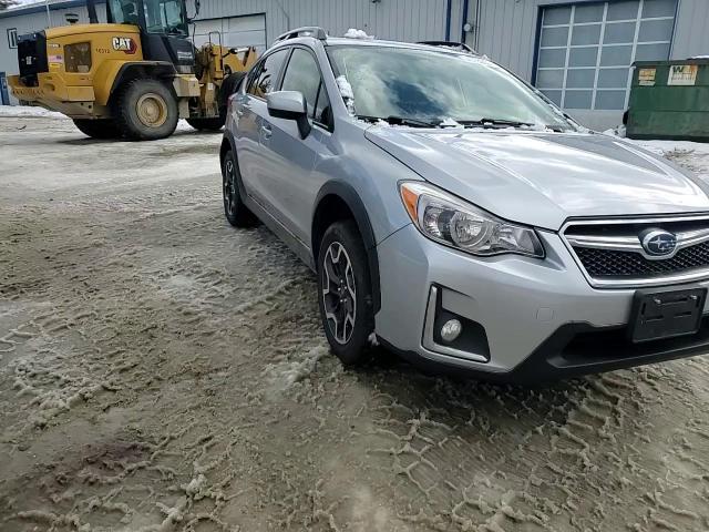 2017 Subaru XV - Image 11