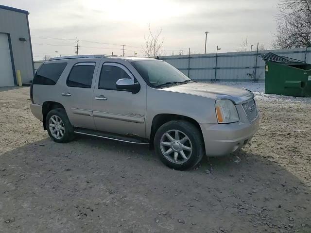 2007 GMC Yukon - Image 11