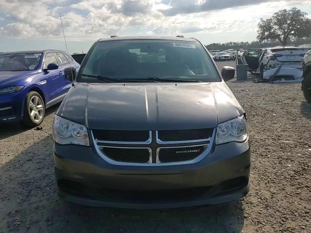 2015 Dodge Caravan - Image 11