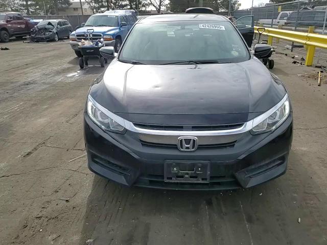 2018 Honda Civic - Image 11