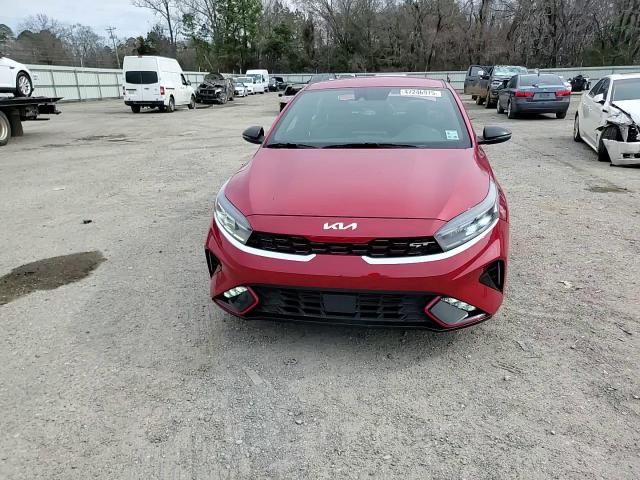 2022 Kia Forte - Image 10