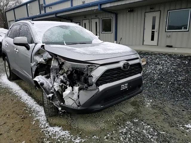 2021 Toyota RAV 4 - Image 11