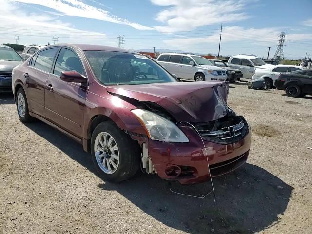 2011 Nissan Altima - Image 10