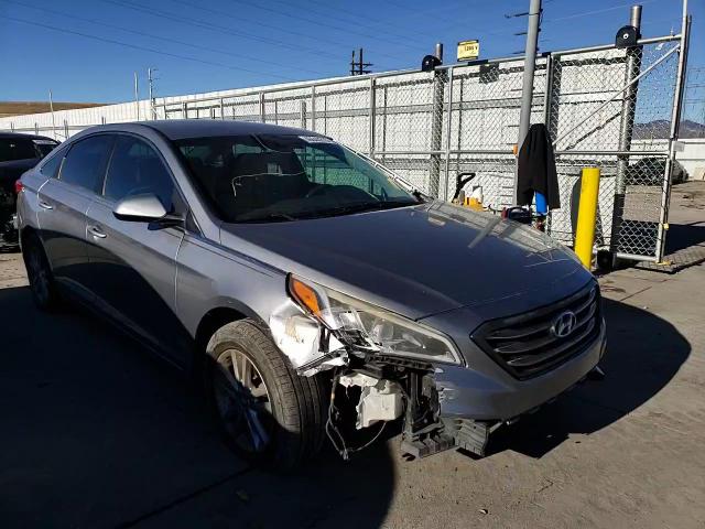 2015 Hyundai Sonata - Image 10