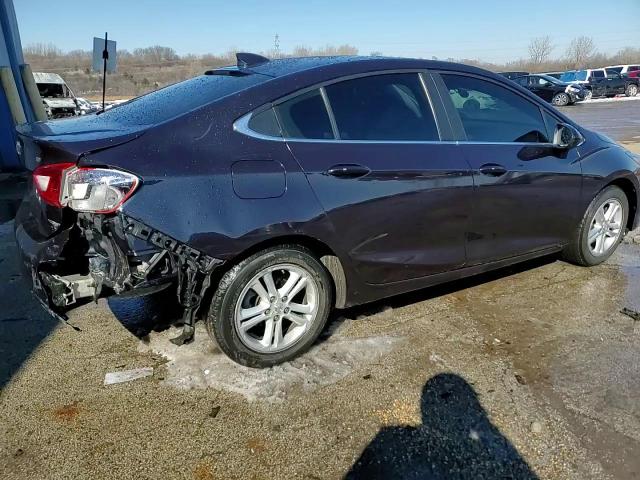 2016 Chevrolet Cruze - Image 13