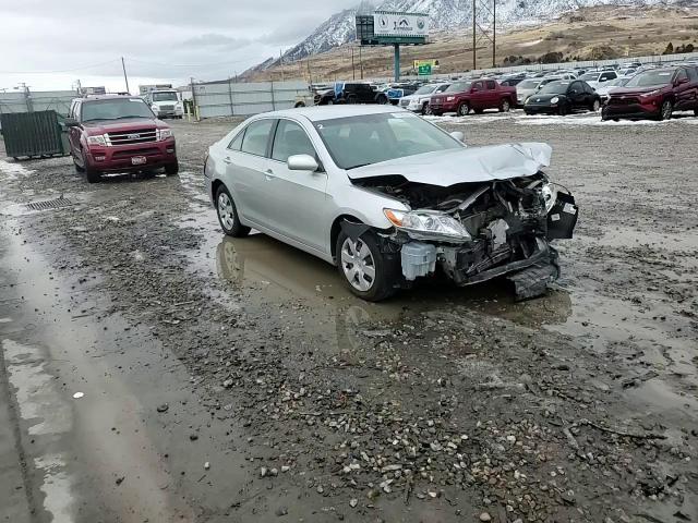 2009 Toyota Camry - Image 10