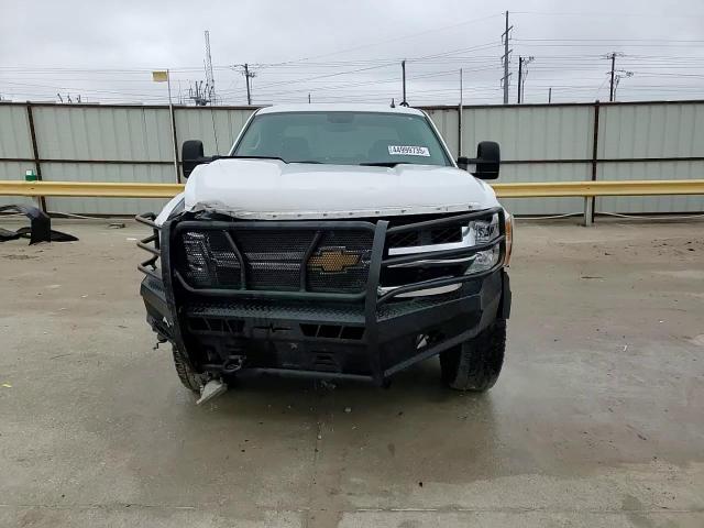 2013 Chevrolet Silverado - Image 13