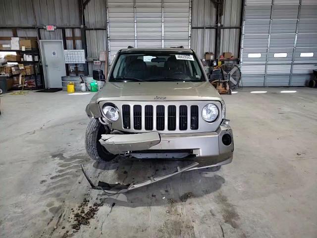 2010 Jeep Liberty (Patriot) - Image 11