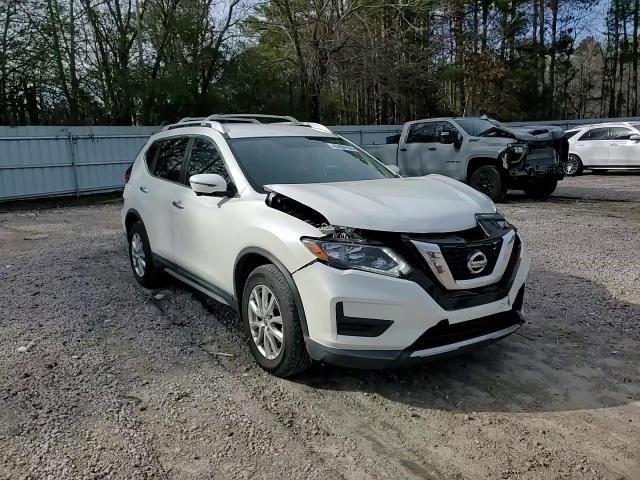 2017 Nissan Rogue - Image 12