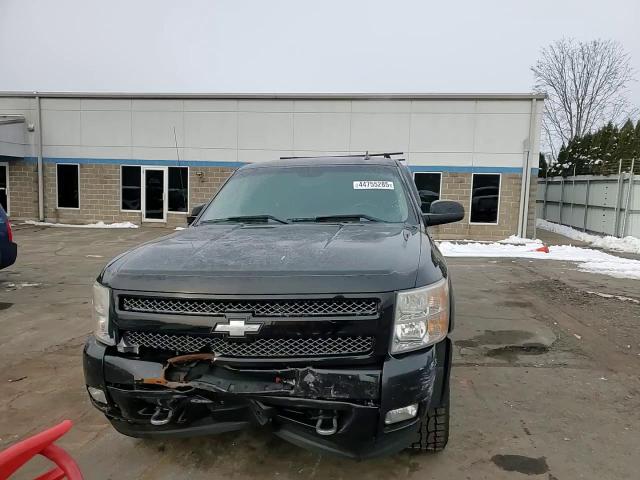 2010 Chevrolet Silverado - Image 11