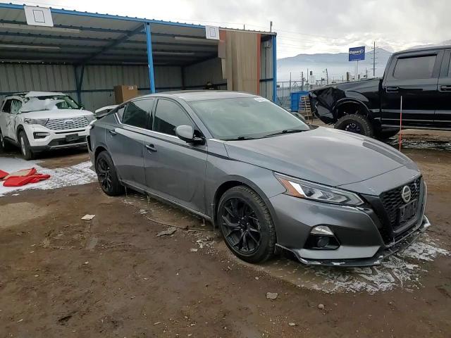 2019 Nissan Altima - Image 10