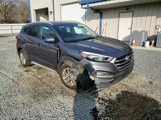 2017 Hyundai Tucson - Image 12