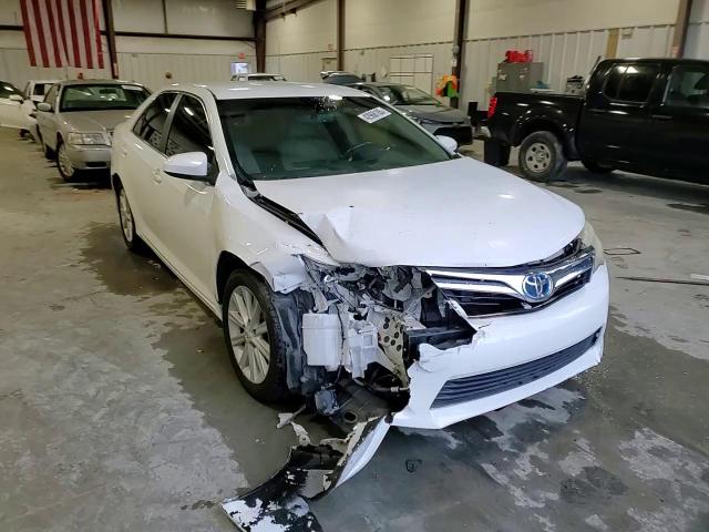 2013 Toyota Camry - Image 11