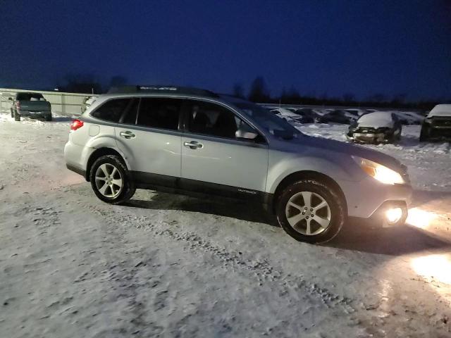 2014 Subaru Outback - Image 14