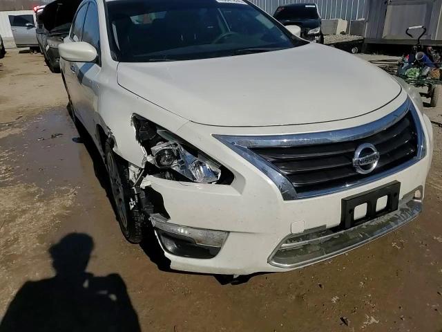 2015 Nissan Altima - Image 13
