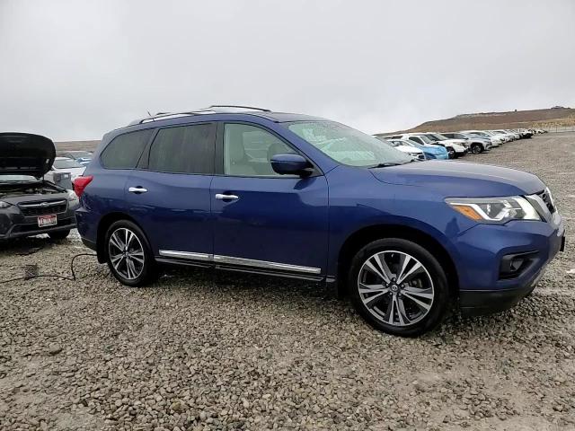 2017 Nissan Pathfinder - Image 13