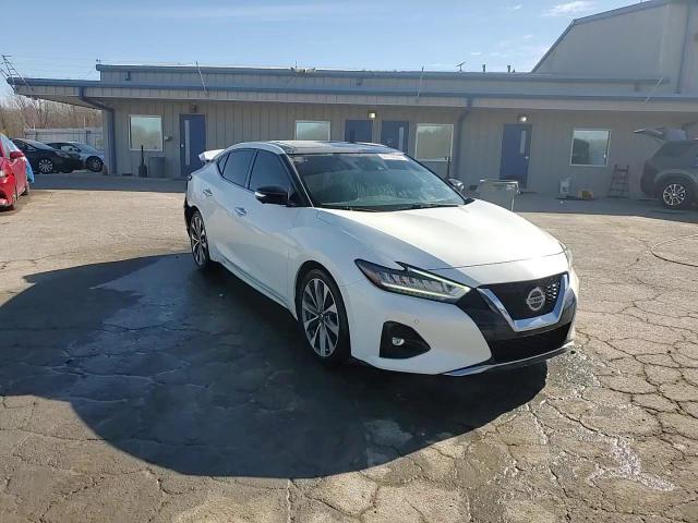 2019 Nissan Maxima - Image 13