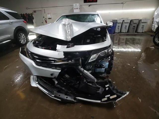 2014 Chevrolet Impala - Image 13