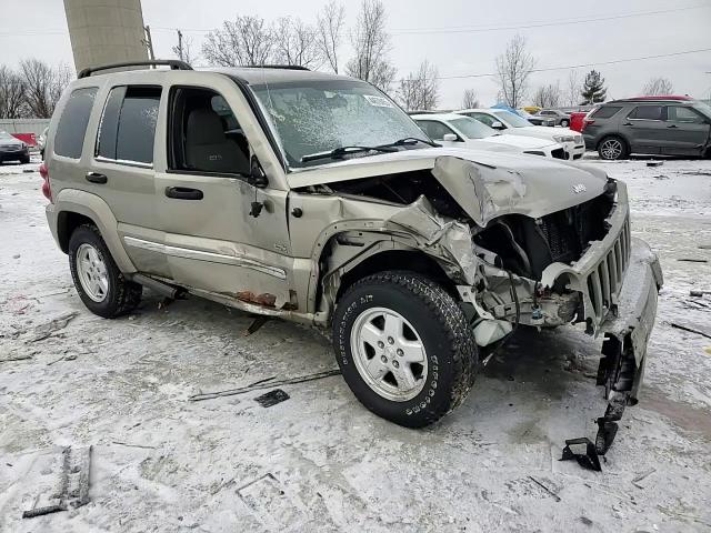 2006 Jeep Liberty (North America) - Image 11