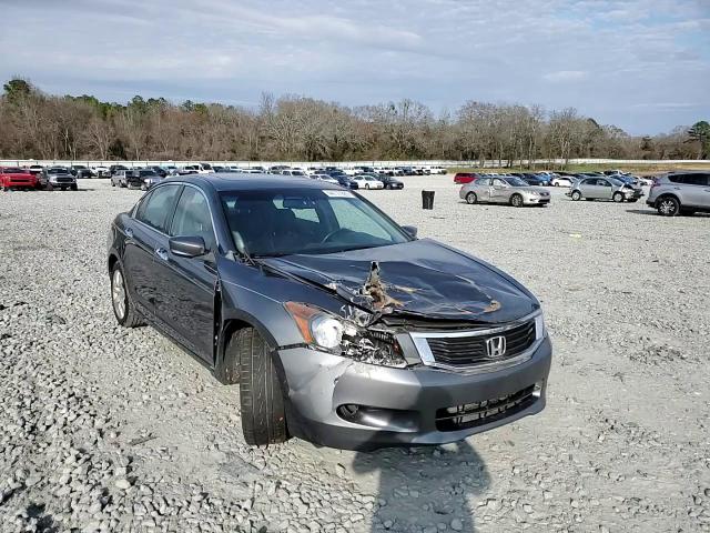 2009 Honda Accord - Image 11