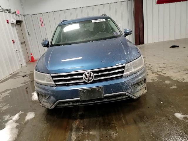2018 Volkswagen Tiguan - Image 12
