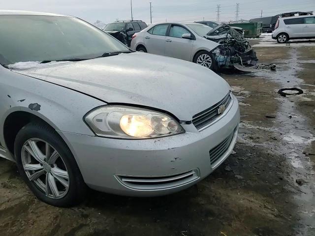 2011 Chevrolet Impala - Image 10