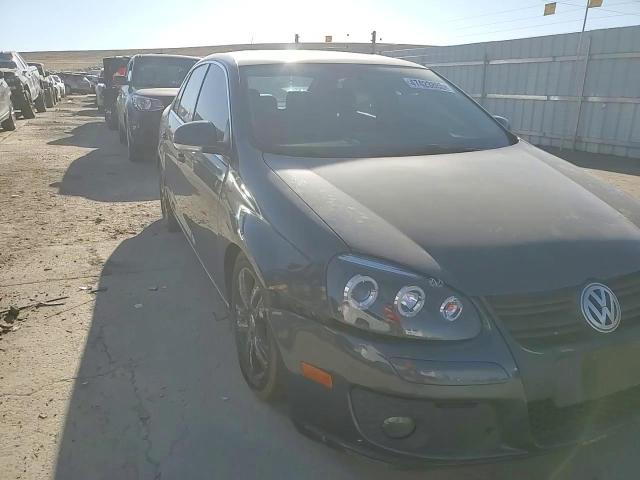 2006 Volkswagen Jetta - Image 10
