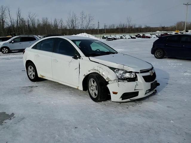 2014 Chevrolet Cruze - Image 14
