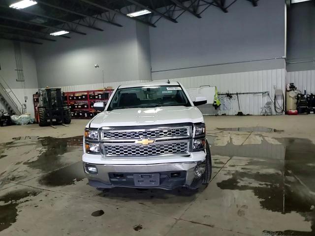 2015 Chevrolet Silverado - Image 10