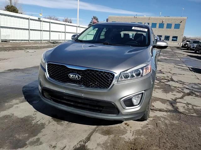 2016 Kia Sorento - Image 14