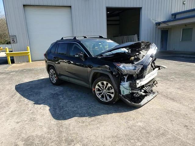 2020 Toyota RAV 4 - Image 12