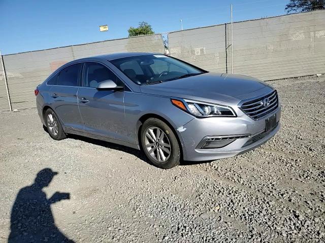 2015 Hyundai Sonata - Image 11