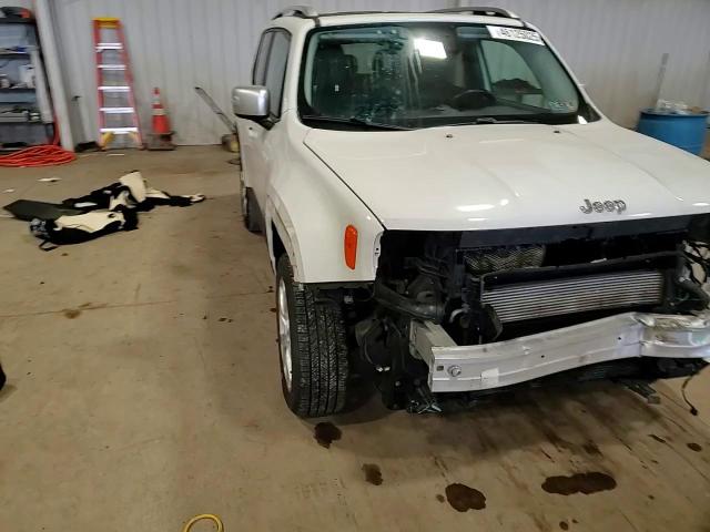 2015 Jeep Renegade - Image 15