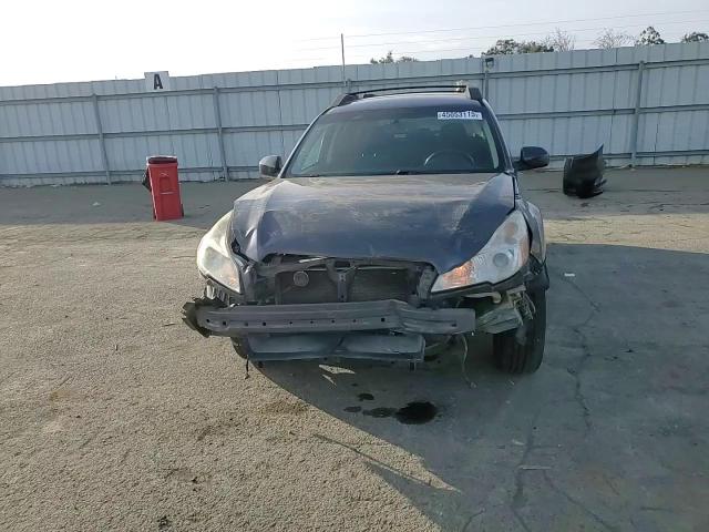 2013 Subaru Outback - Image 11