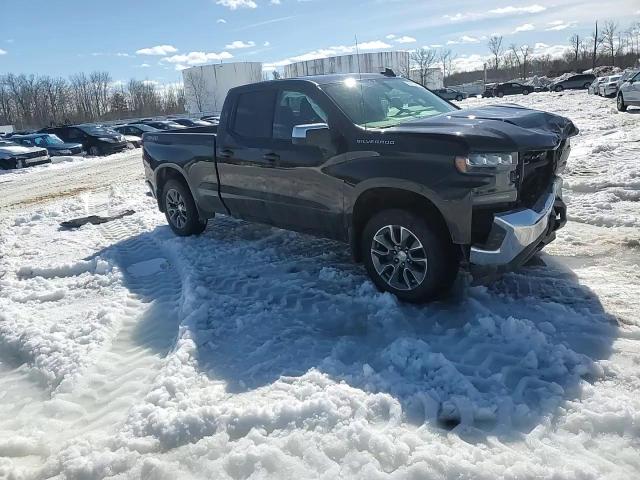 2019 Chevrolet Silverado - Image 13