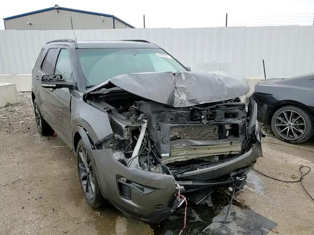 2018 Ford Explorer - Image 15