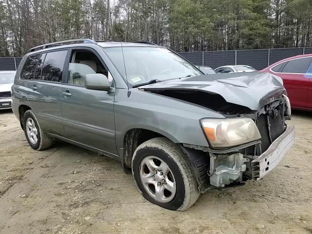 2005 Toyota Highlander - Image 12