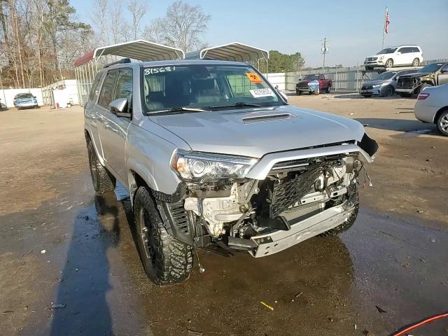 2020 Toyota 4Runner - Image 14