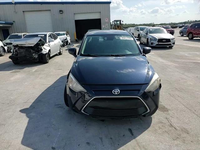 2017 Toyota Yaris - Image 13