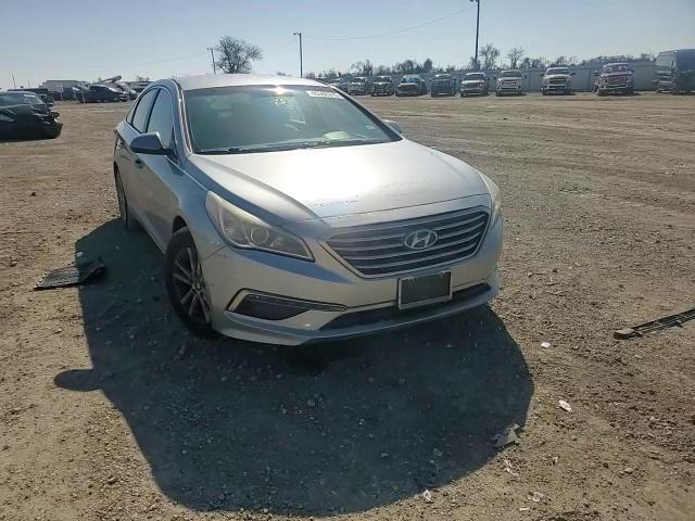 2015 Hyundai Sonata - Image 10