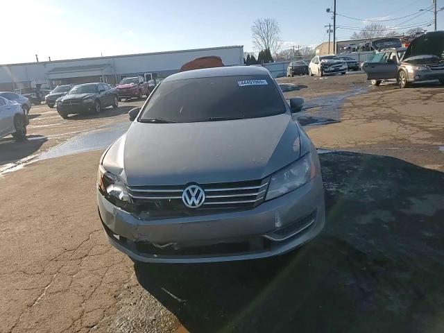 2014 Volkswagen Passat - Image 11